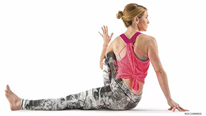 Explorer comment les poses de yoga transforment votre physique6