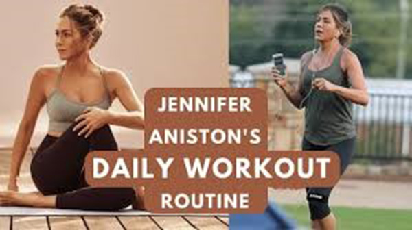 Jennifer Aniston Anopemberera Courteney Cox's 60th Birthday uye Anogovera Yoga Workout Routine